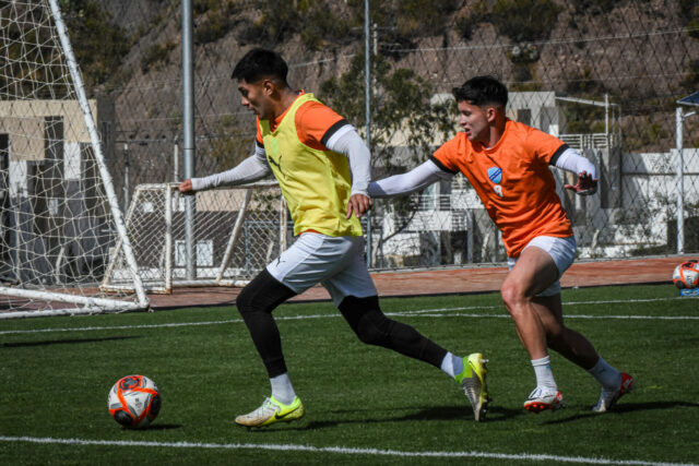 Bolívar recupera jugadores y apunta al líder